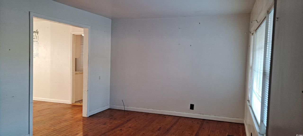 9816 Powell Rd. Photo 7