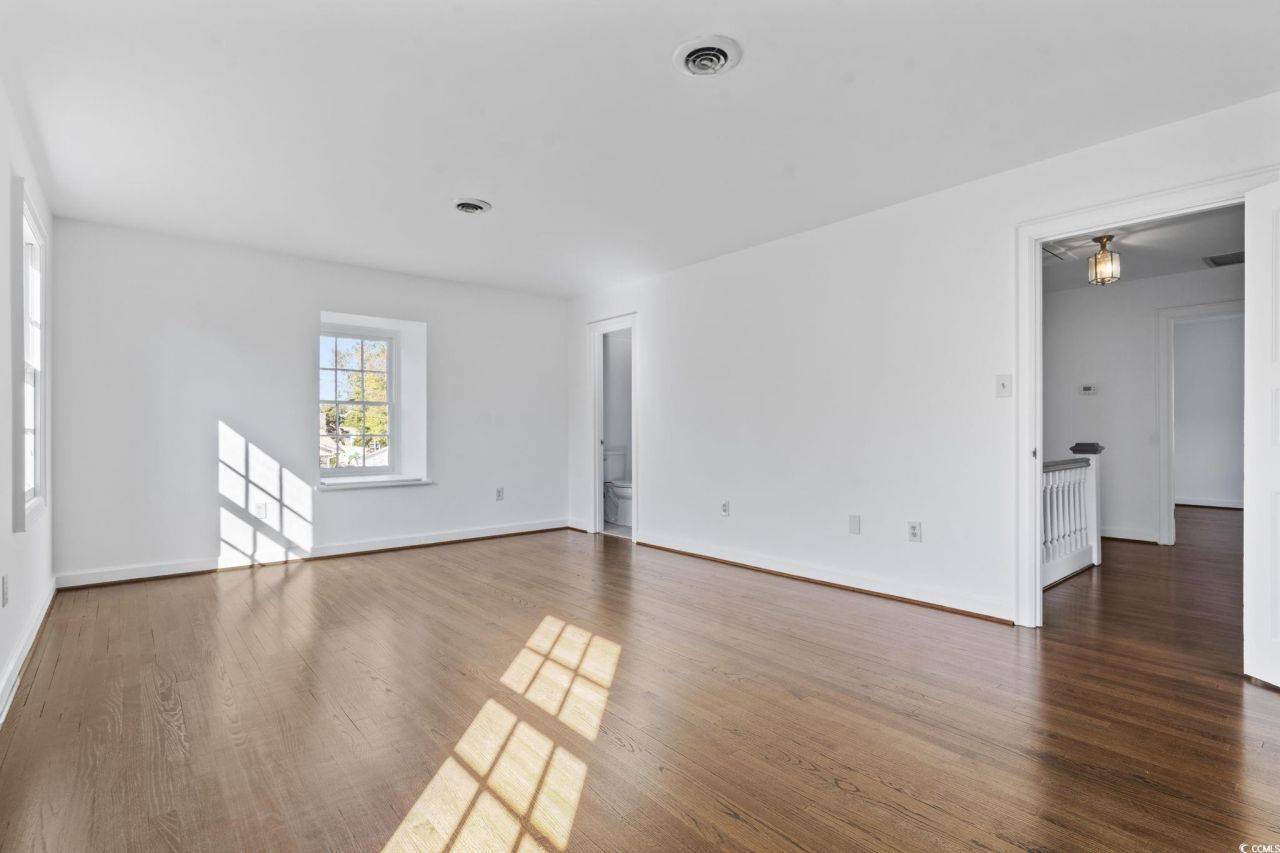 707 Thomas Ave. Photo 15