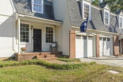 707 Thomas Ave. photo 4