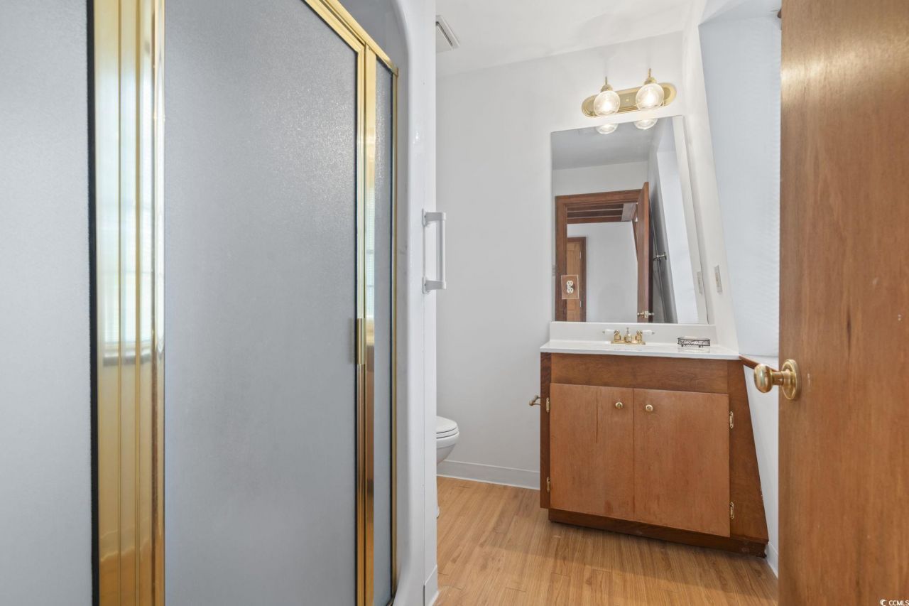 707 Thomas Ave. Photo 30