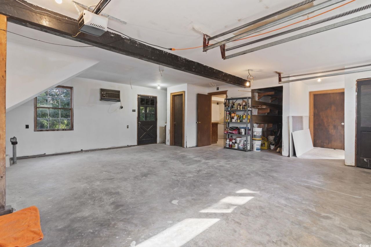 707 Thomas Ave. Photo 31