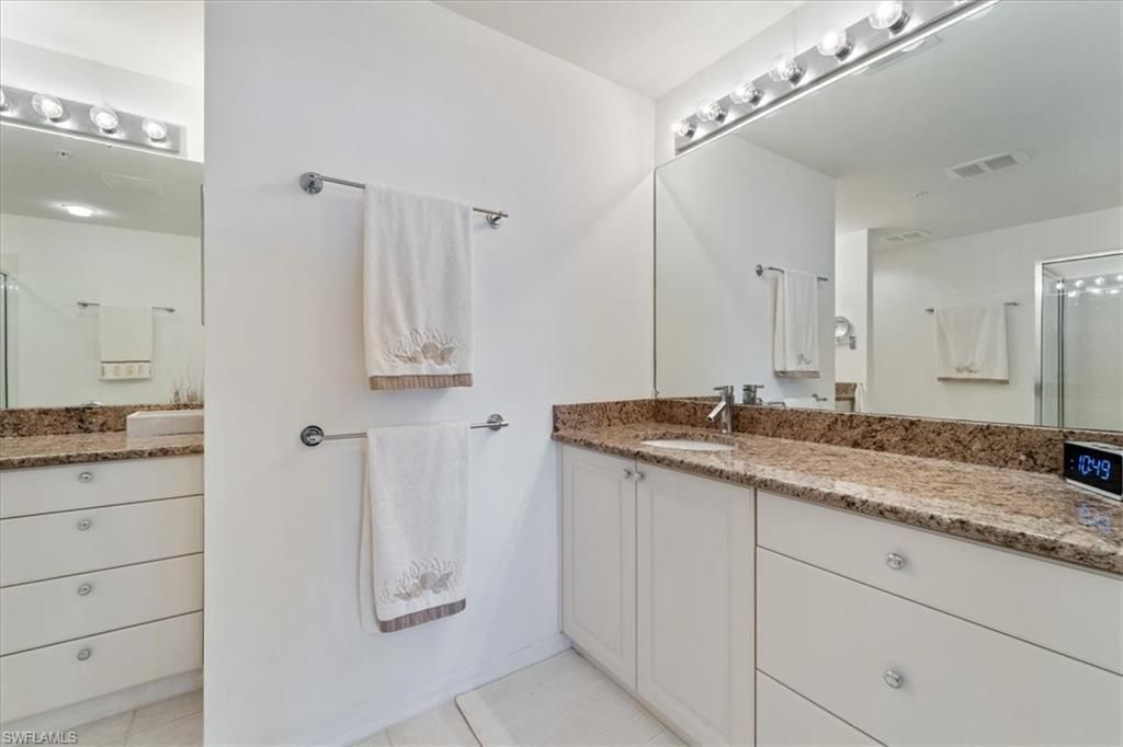 14819 Laguna Dr, Unit 501, Fort Myers, FL 33908 Photo