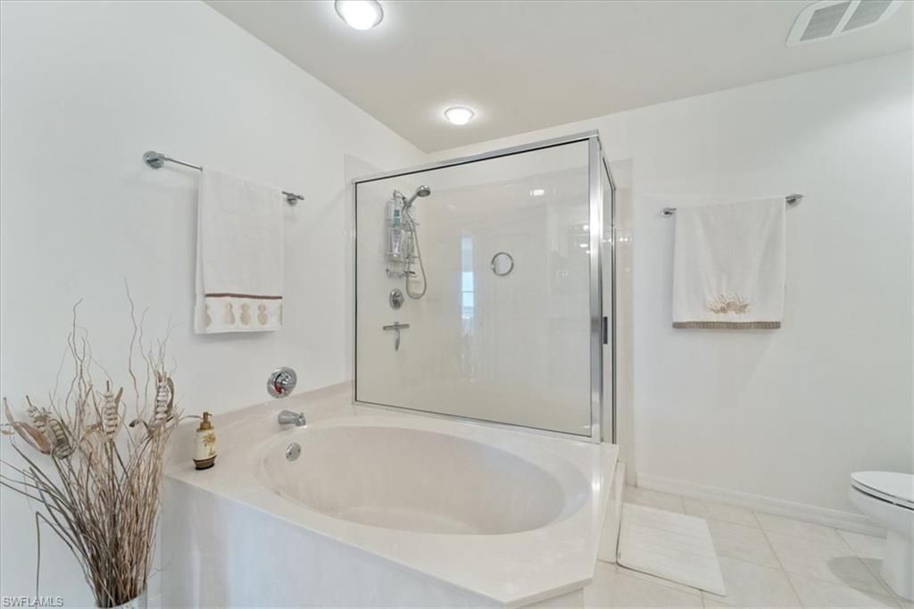 14819 Laguna Dr, Unit 501, Fort Myers, FL 33908 Photo