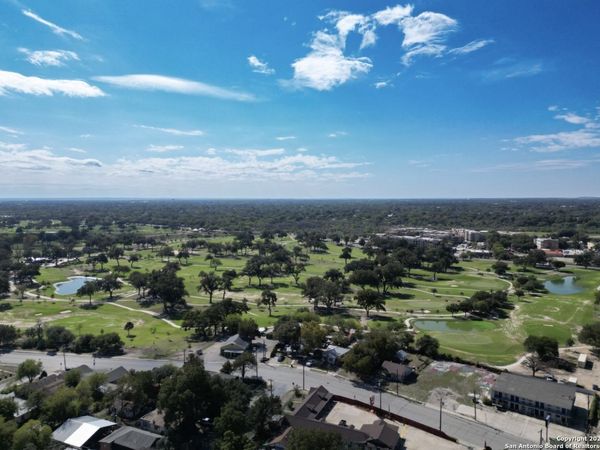 212 McMullen, San Antonio, TX 78210