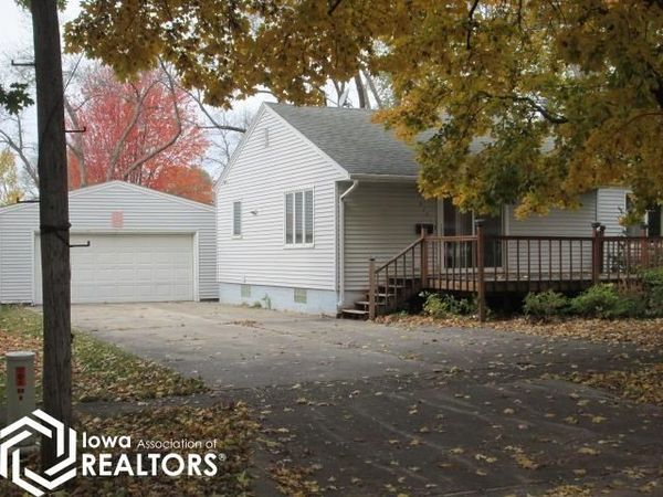 711 3rd Avenue NE, Belmond, IA 50421