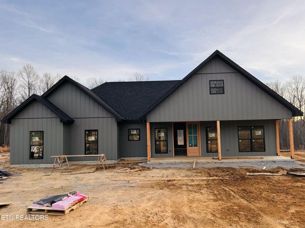 1458 Taylor Place Rd, Jamestown, TN 38556