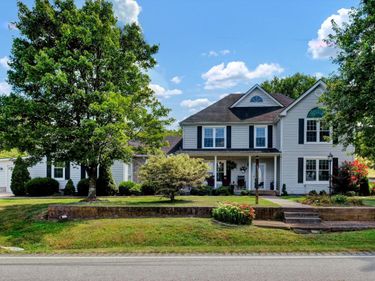 110 Holy Cross Road, Loretto, KY 40037