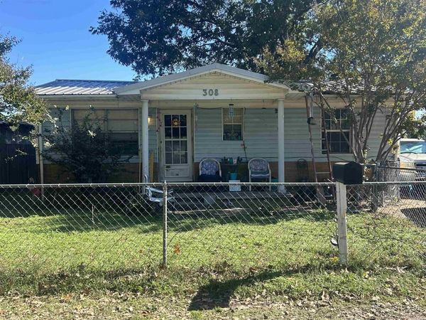 308 Roy Benton Dr, Manila, AR 72442