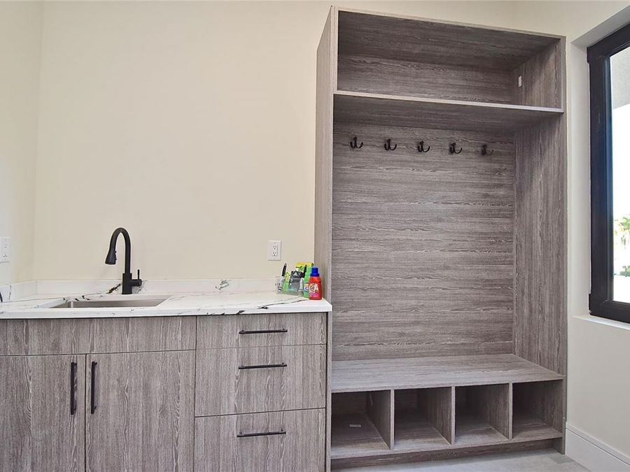 Property Image 85