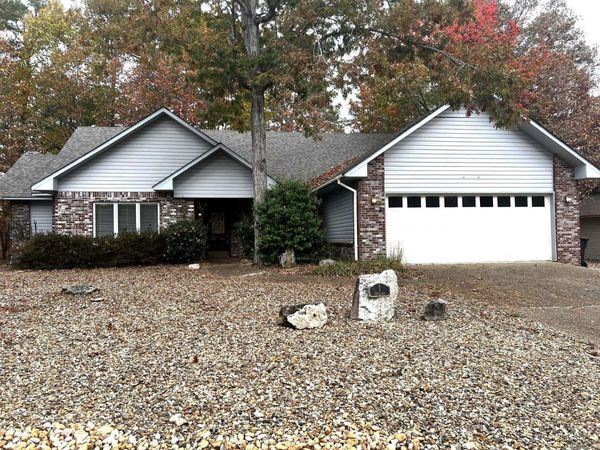 1 Alava Lane, Hot Springs Village, AR 71909