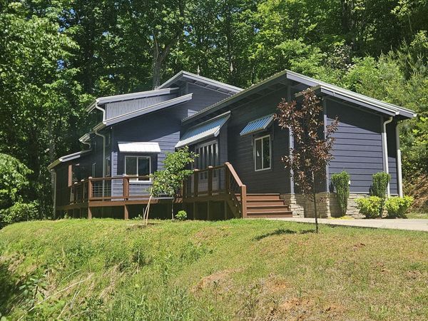 327 Polly Gap Road, Clayton, GA 30525