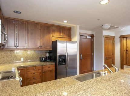 4001 Northstar Drive, Truckee, CA 96161 Photo