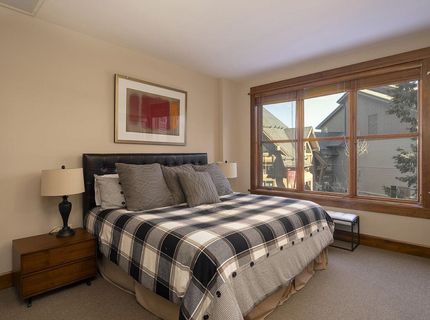 4001 Northstar Drive, Truckee, CA 96161 Photo