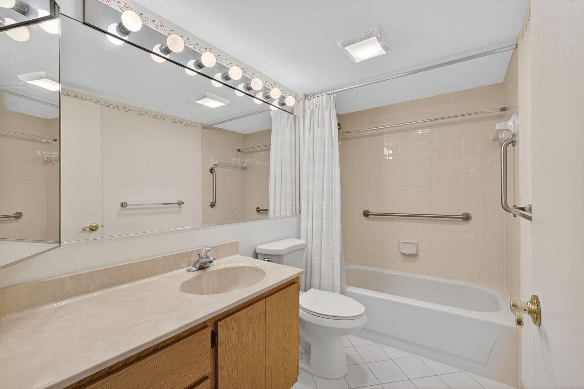 2201 Marina Isle Way, Unit 202, Jupiter, FL 33477 Photo