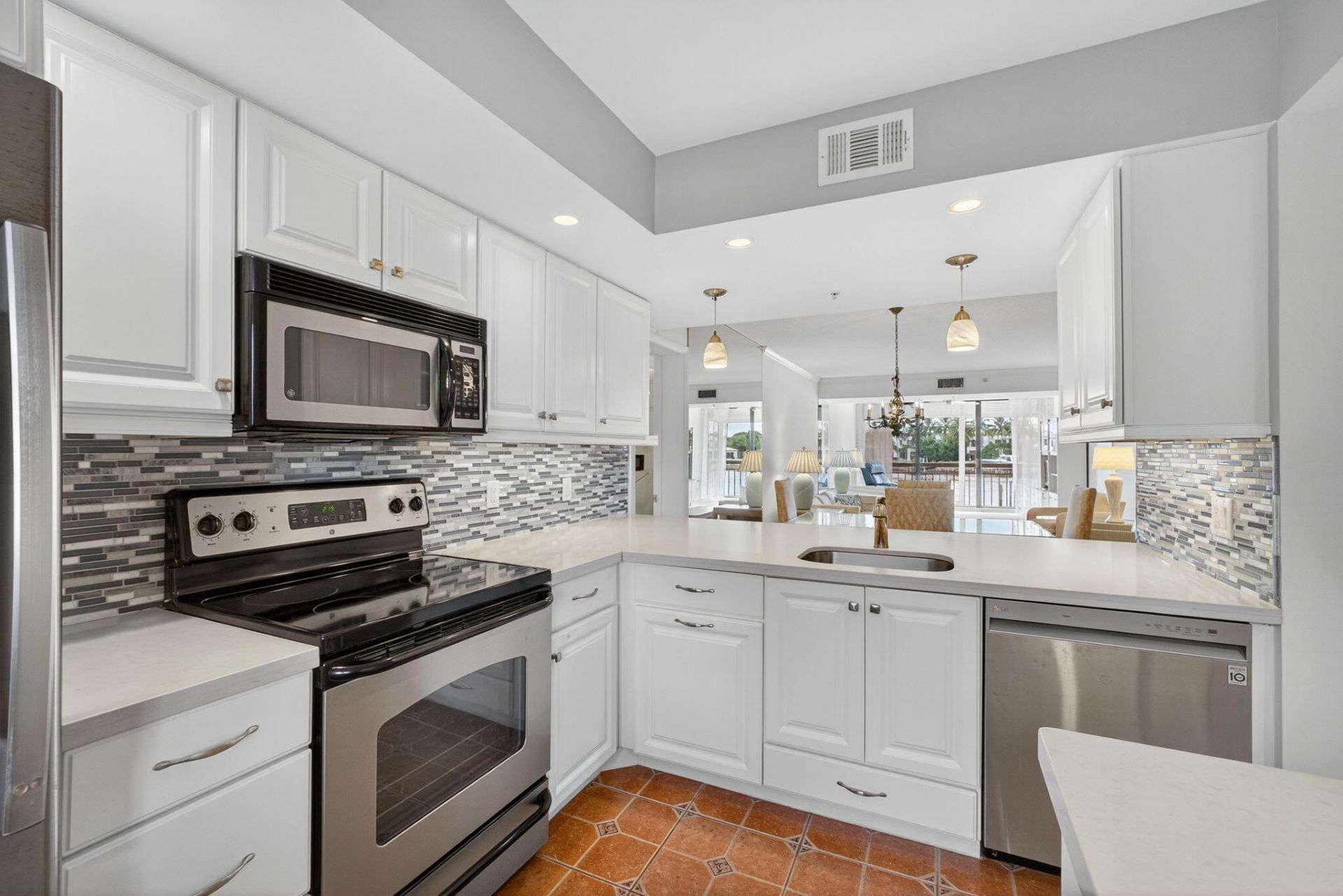 2201 Marina Isle Way, Unit 202, Jupiter, FL 33477 Photo