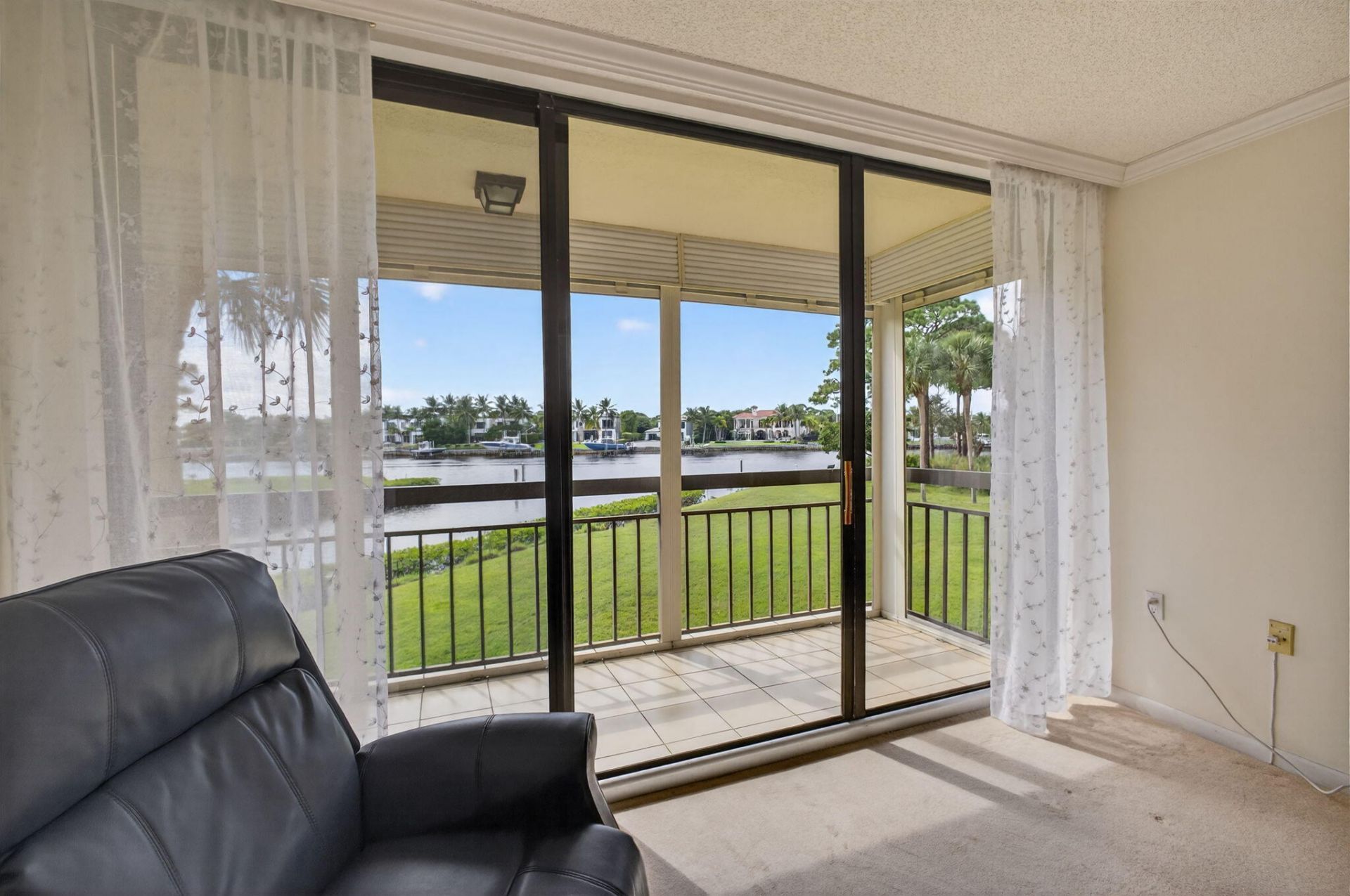 2201 Marina Isle Way, Unit 202, Jupiter, FL 33477 Photo