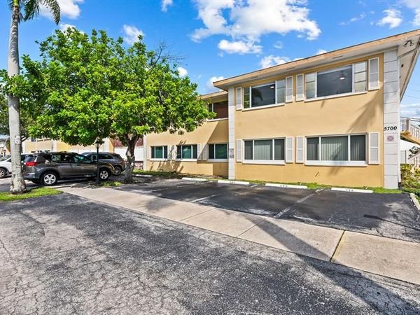 5700 NE 22nd Way, Unit 321, Fort Lauderdale, FL 33308