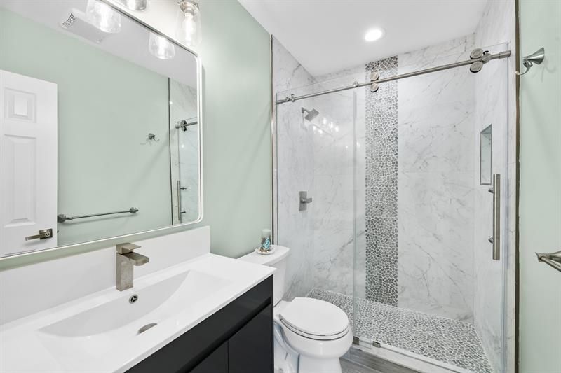 5700 NE 22nd Way, Unit 321, Fort Lauderdale, FL 33308 Photo