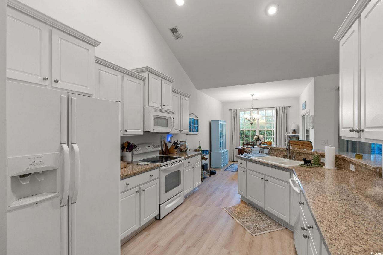 128 Carolina Oaks Dr. Photo 12