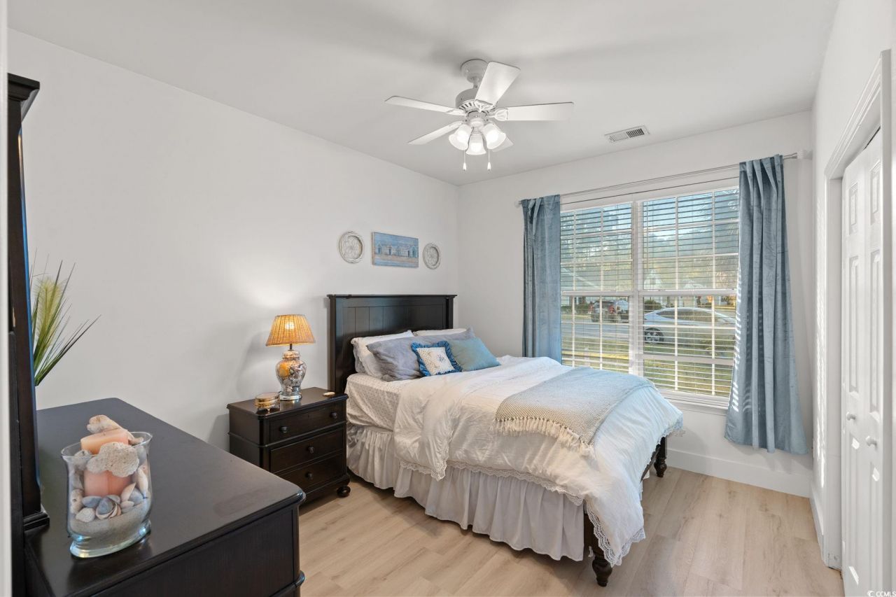 128 Carolina Oaks Dr. Photo 18