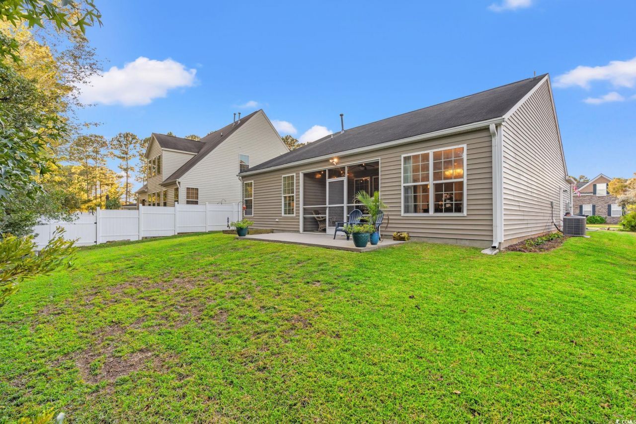 128 Carolina Oaks Dr. Photo 22