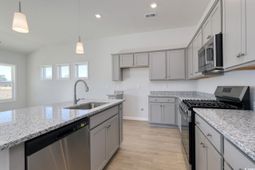 235 Sundrop Way photo 4