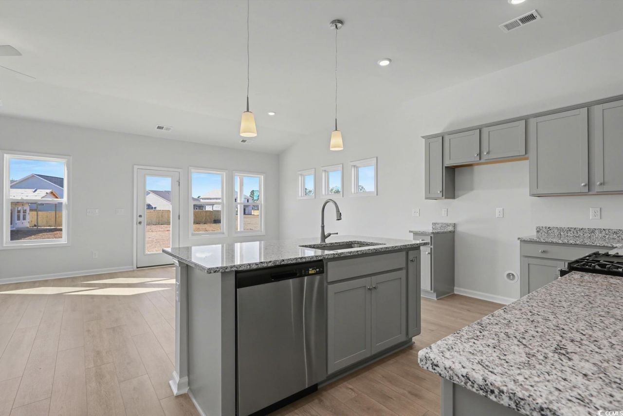 235 Sundrop Way Photo 6