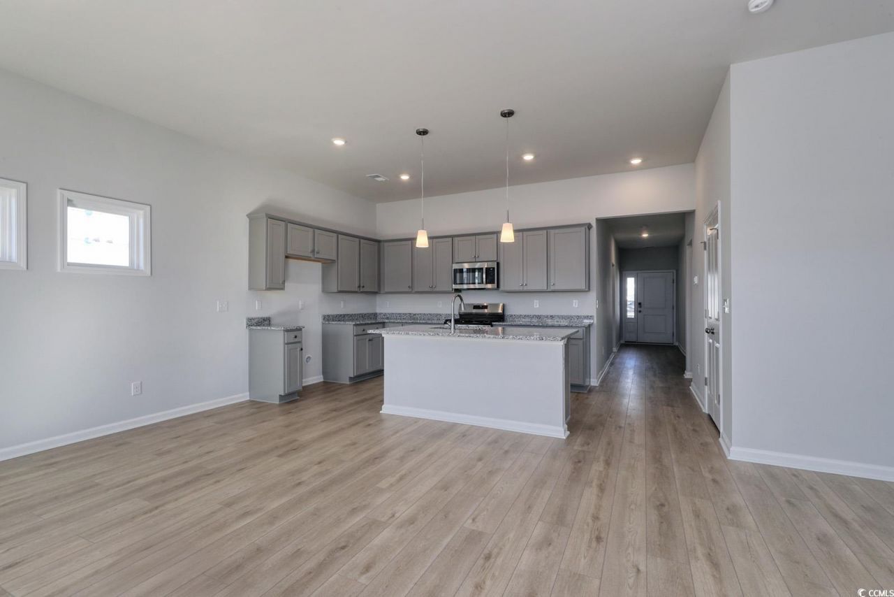 235 Sundrop Way Photo 7