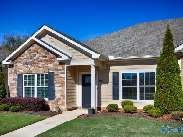 106 Moore Farm Circle NW, Unit 106, Huntsville, AL 35806