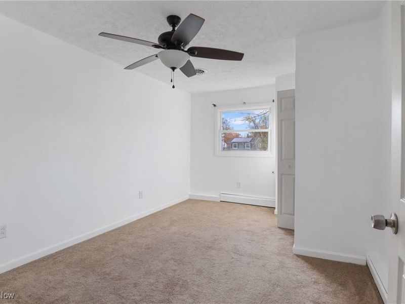 728 E 343rd Street, Eastlake, OH 44095 Photo 9