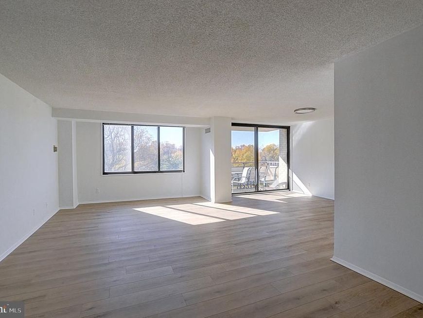 5225 Pooks Hill Road, Unit 911N, Bethesda, MD 20814 Main Photo