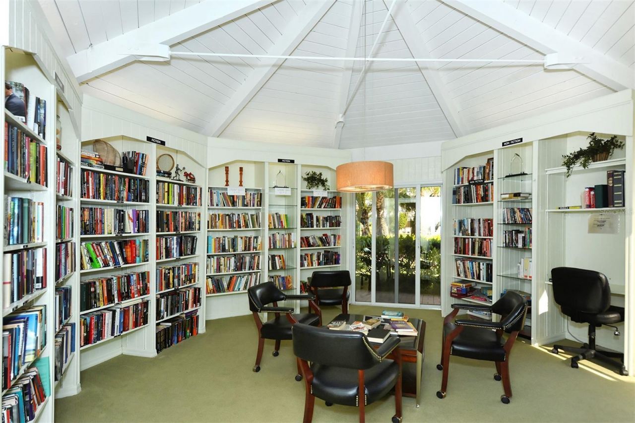 5055 Gulf Of Mexico Drive, Unit 331, Longboat Key, FL 34228 Photo