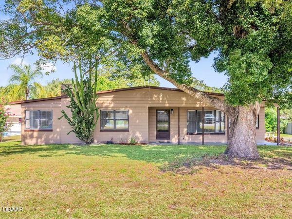 30 Sanford Avenue, DeBary, FL 32713