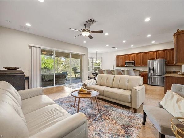 10117 Silver Maple CT, FORT MYERS, FL 33913