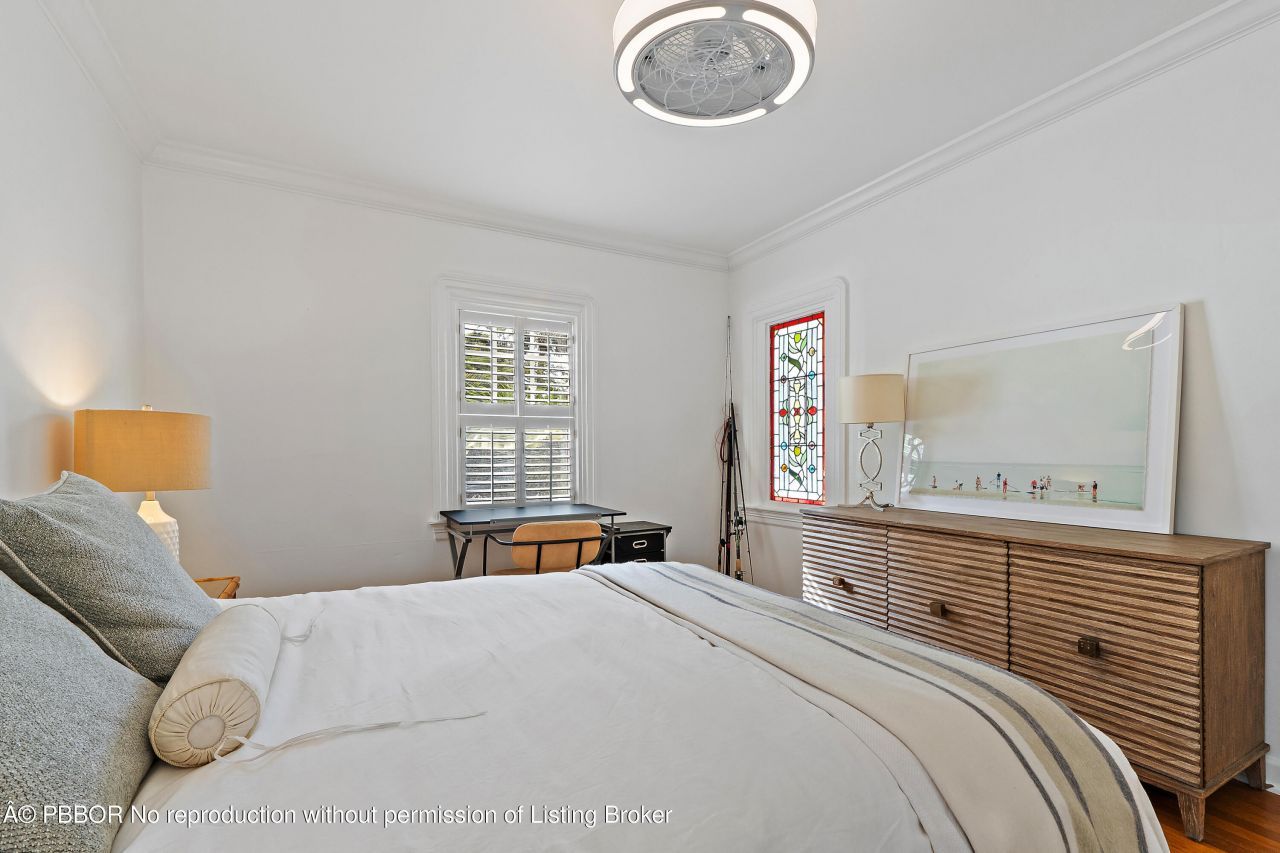 219 33rd Street, West Palm Beach, FL 33407 Photo