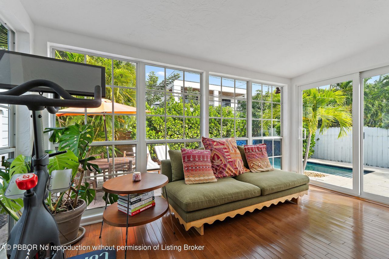 219 33rd Street, West Palm Beach, FL 33407 Photo