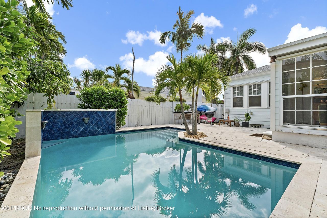 219 33rd Street, West Palm Beach, FL 33407 Photo