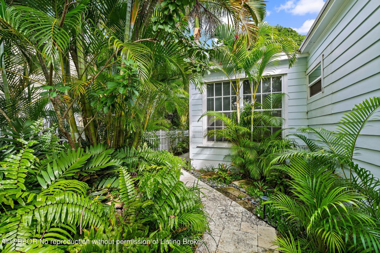 219 33rd Street, West Palm Beach, FL 33407 Photo