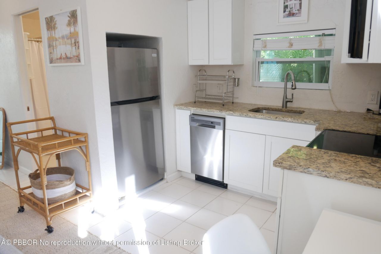 219 33rd Street, West Palm Beach, FL 33407 Photo