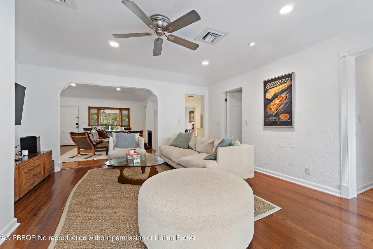 219 33rd Street, West Palm Beach, FL 33407 Photo