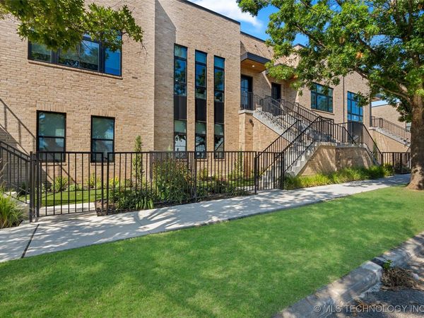 1049 E 8th Street S, Tulsa, OK 74120