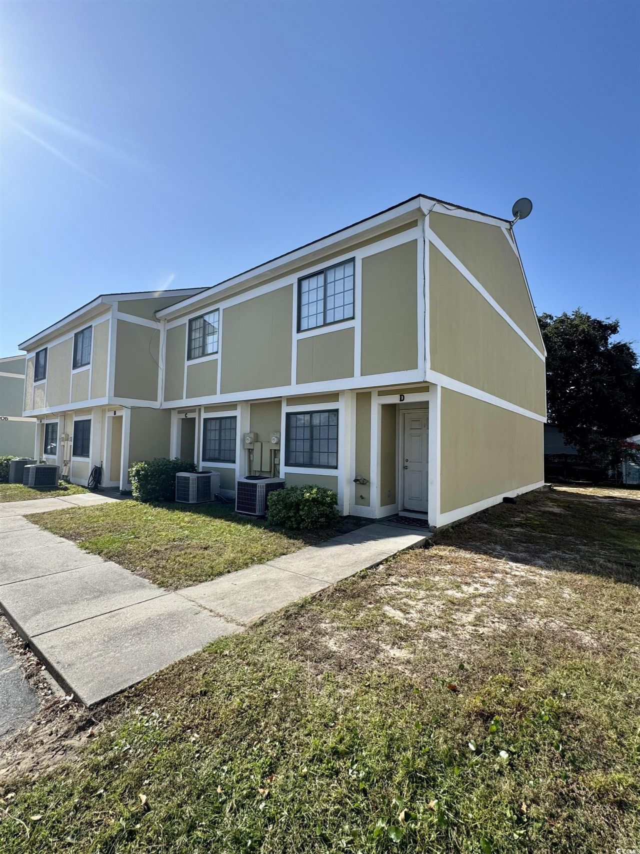 1207 Pinegrove Dr. Photo 14