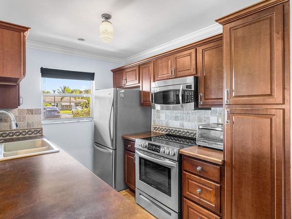 510 High Point Drive, Unit D, Delray Beach, FL 33445