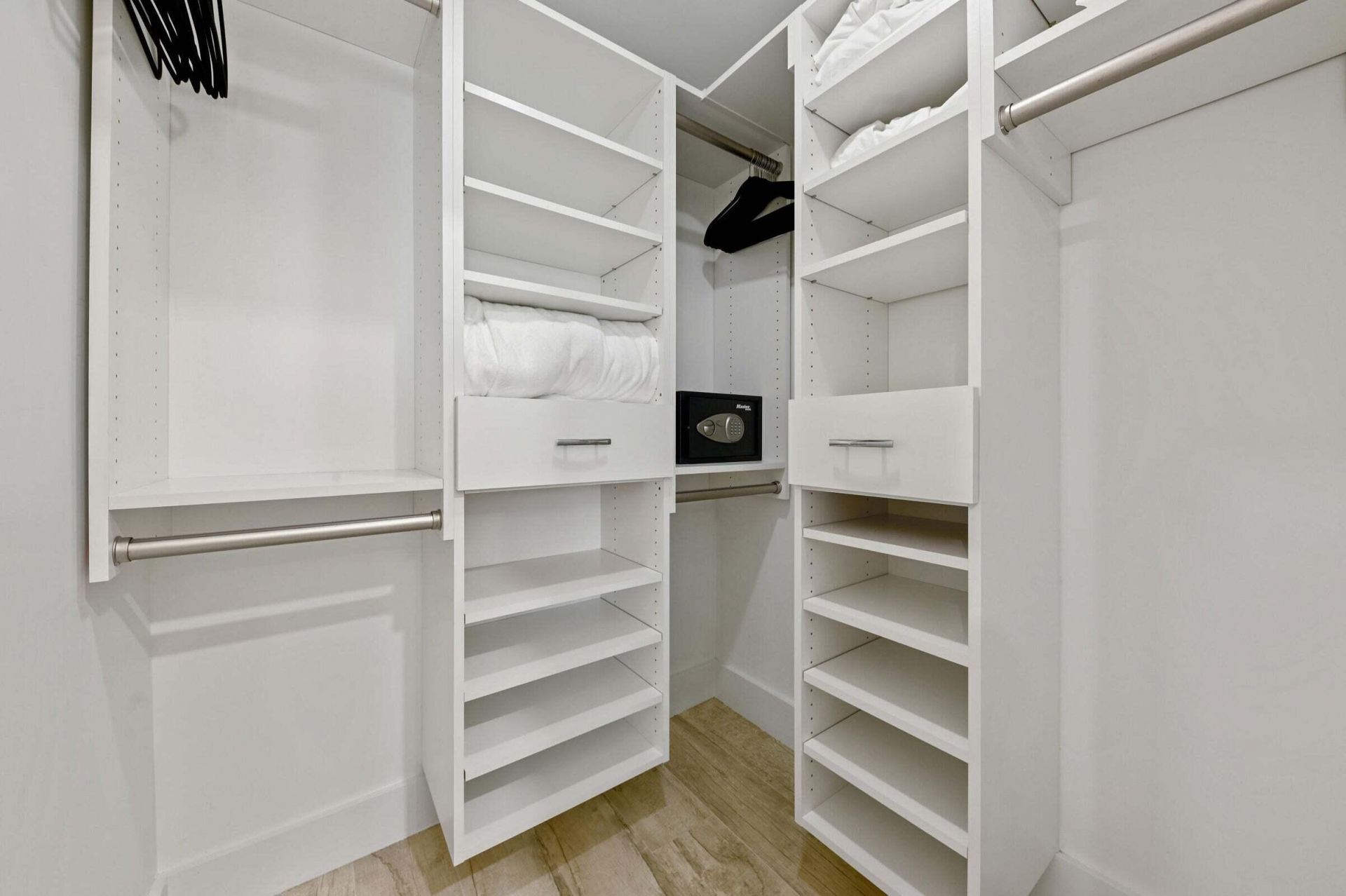 5500 Old Ocean Boulevard, Unit 107, Ocean Ridge, FL 33435 Photo