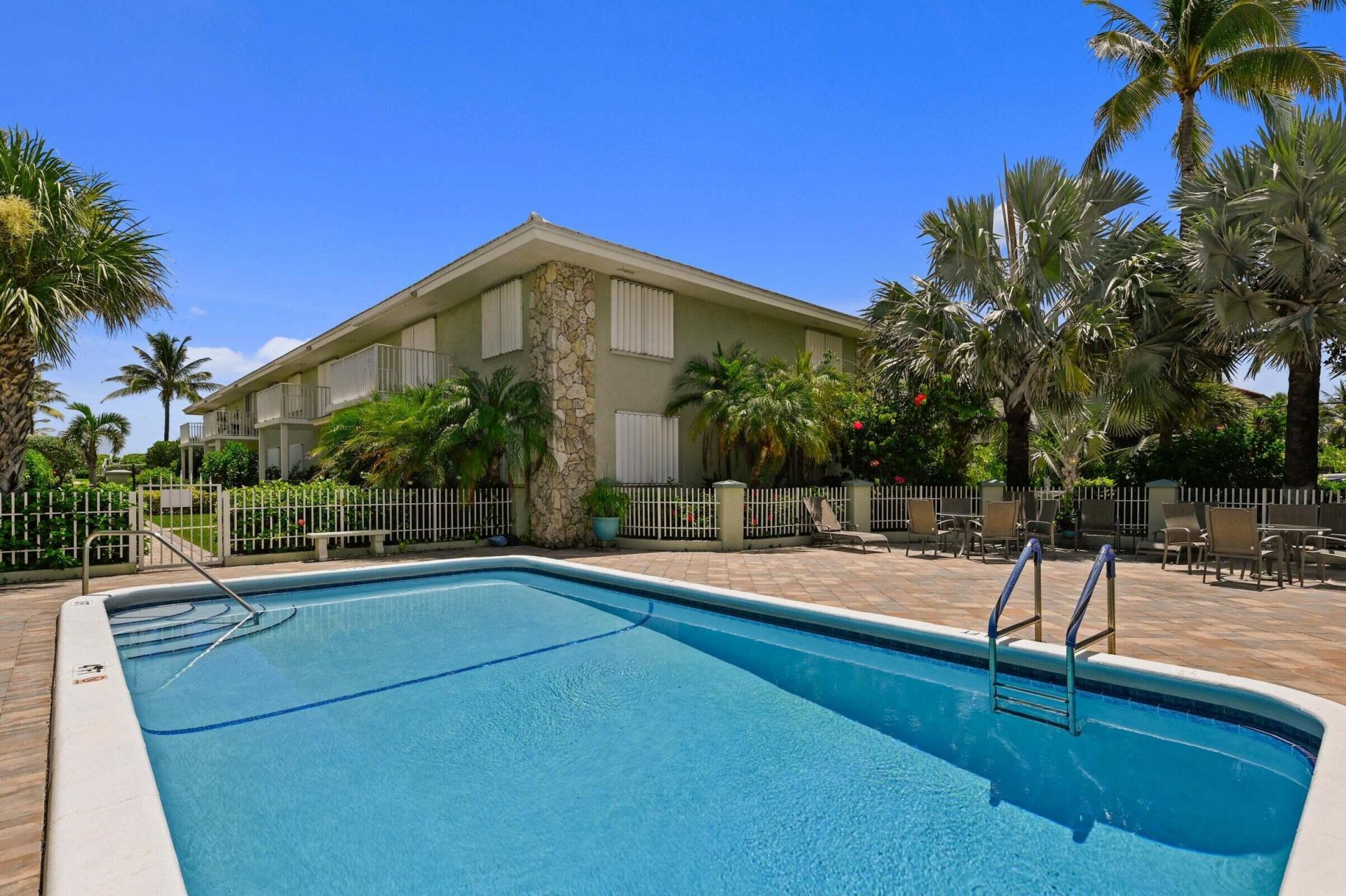 5500 Old Ocean Boulevard, Unit 107, Ocean Ridge, FL 33435 Photo