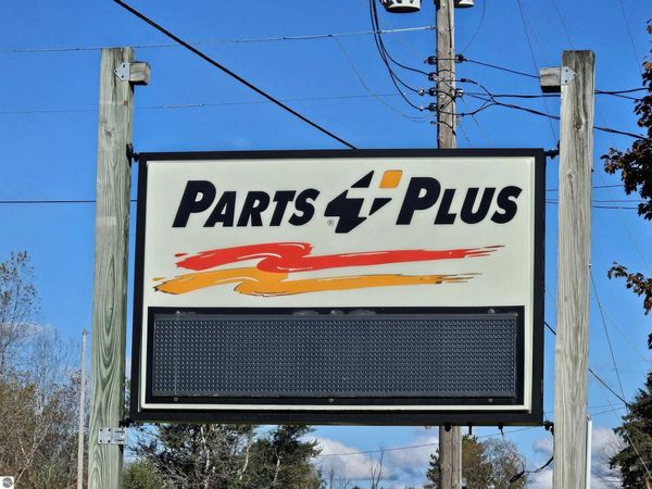 3746 M-65 N, Hale, MI 48739