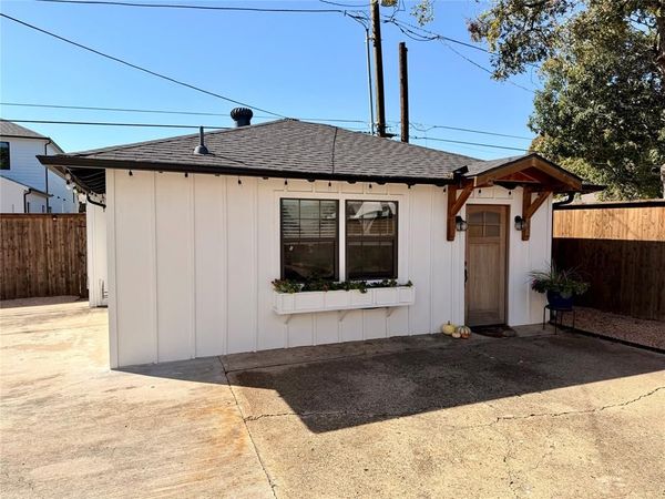 315 Easton Road, Unit B, Dallas, TX 75218