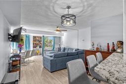 400 20th Ave. N photo 4