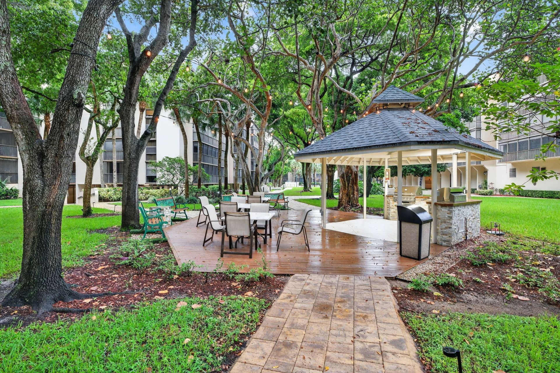 2816 N 46th Avenue, Unit J682, Hollywood, FL 33021 Photo