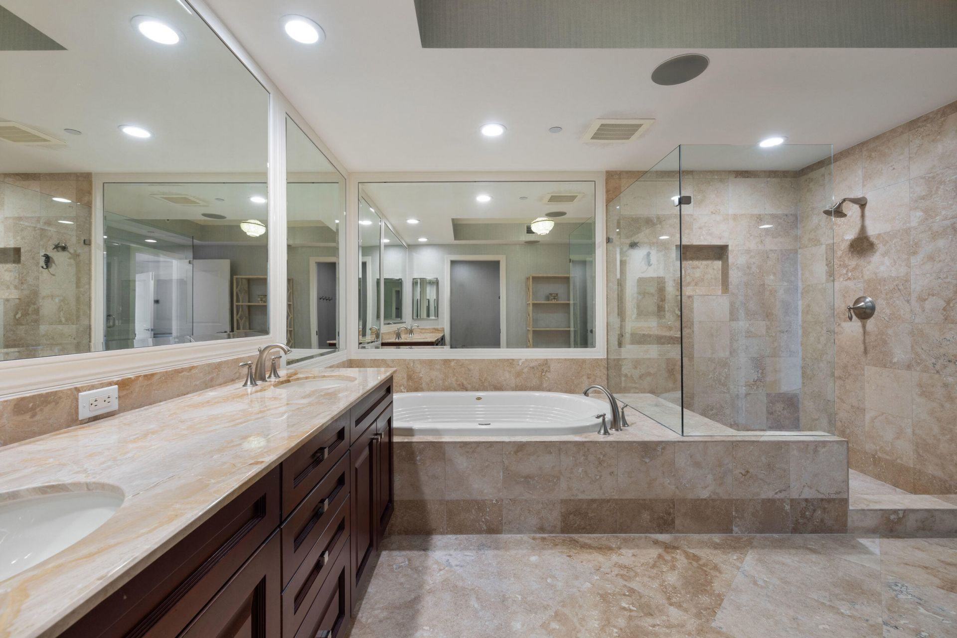 5050 N Ocean Dr Drive, Unit 1502, Singer Island, FL 33404 Photo